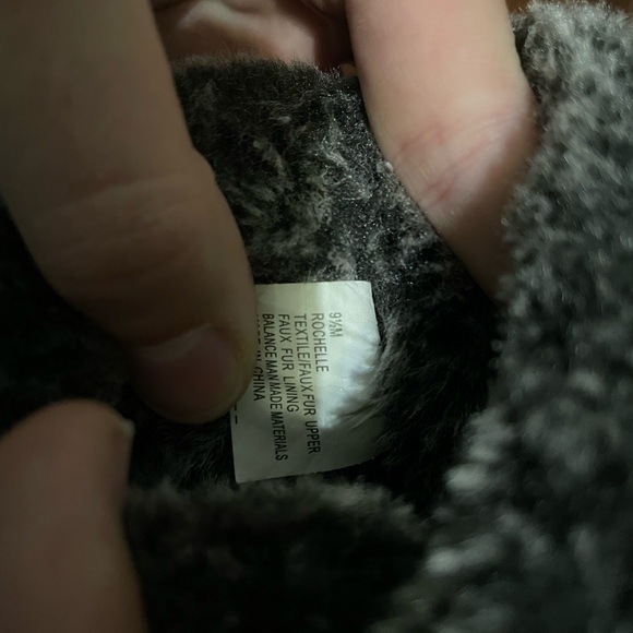 Makalu Fuzzy Ankle Booties BUNDLE Women’s Size 9.5 - Picture 10 of 11